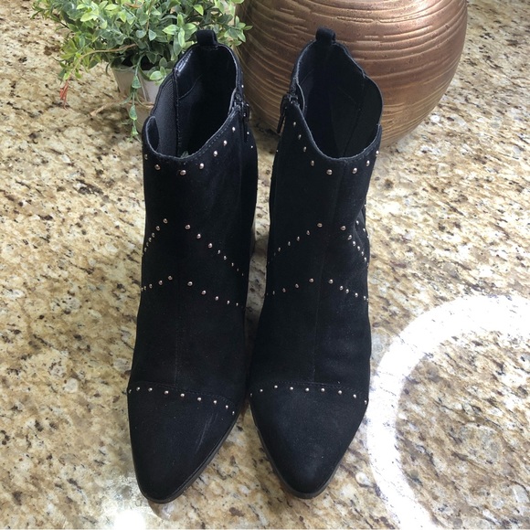 Kensie Suede Leather Silver Studded Almond Toe Black Slip-on Ankle Boots 9.5 - Picture 9 of 10
